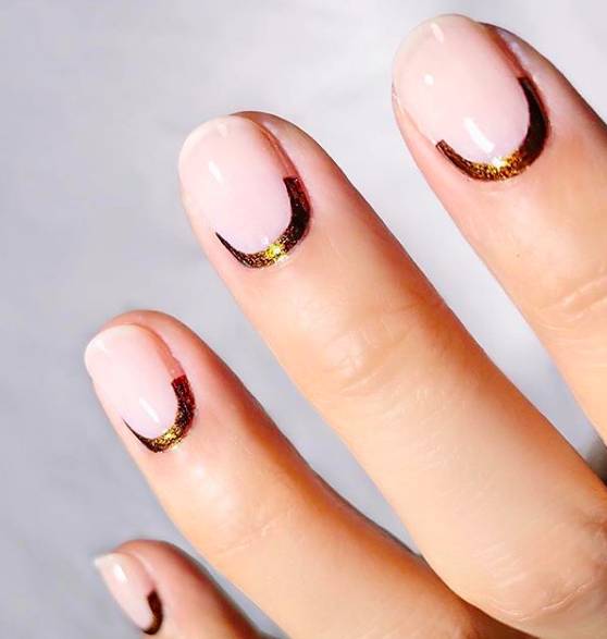 złoty manicure złoty manicure