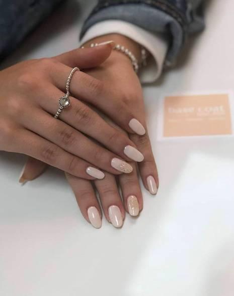 złoty manicure złoty manicure