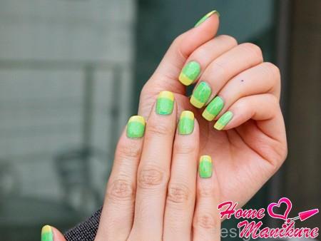 żółty manicure żółty manicure