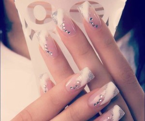 biały manicure biały manicure