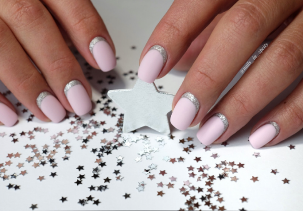 biały różowy manicure biały różowy manicure