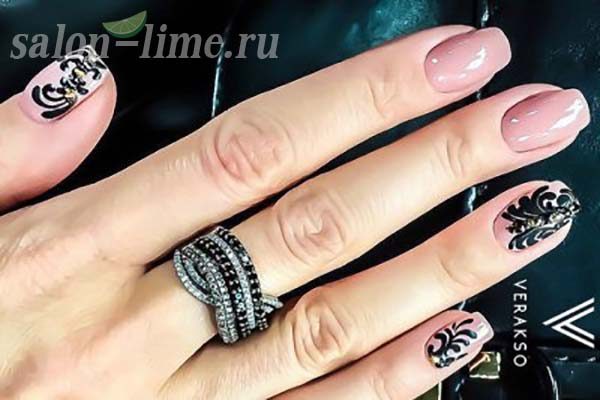 złoty manicure złoty manicure