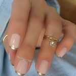 biały manicure biały manicure z przetarciem