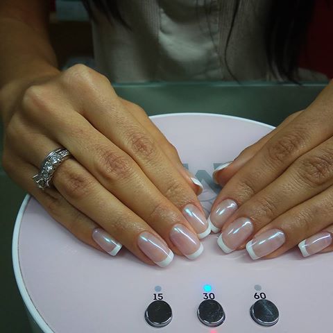 biały manicure biały manicure