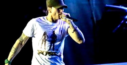 Eminem a celebrat 10 ani de când nu a mai luat somnifere