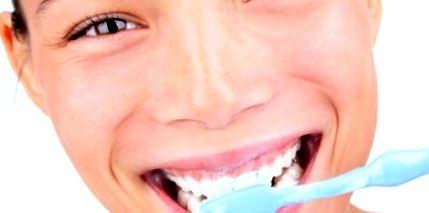 pasta dinți