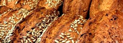 Milyen kenyeret , péksüteményt fogyasztotok a reggelihez vagy főzelékhez ?