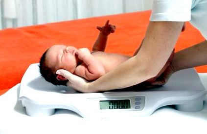 Csecsemő fogyás okai, Súlygyarapodás csecsemőkorban – mikor forduljunk orvoshoz?