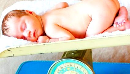Fogynak-e a babák születésükkor - Szoptatott baba is lehet túl kövér, és ez baj