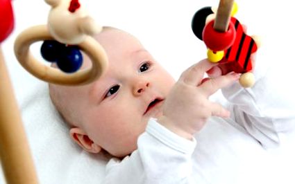 Полезни бебешки играчки от 3 месеца - препоръка