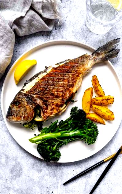 Цяла риба на скара - Рецепта от морски бряг на скара Elle Republic