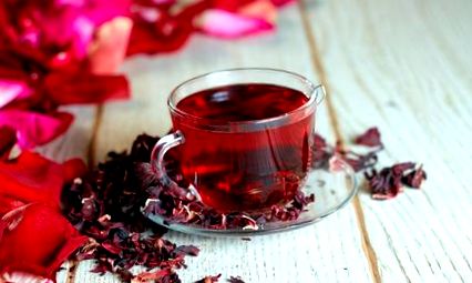 A hibiszkusz tea előnyei, ajánlott mennyiségek, óvintézkedések