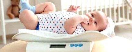 csecsemők elveszítik születési súlyukat