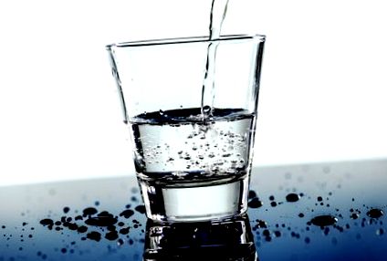 mennyi vizet kell inni a fogyáshoz