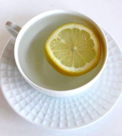 diéta forró vízzel és citrommal)