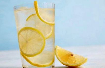 diéta forró vízzel és citrommal