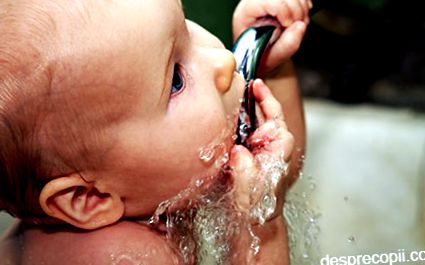 Milyen vizet adunk a babának? Kérdések és válaszok a baba egészségére