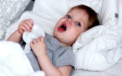 Як заспокоїти нічний кашель у дітей?