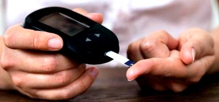 glükóz monitor a ketoacidosis standard kezelése cukorbetegséggel