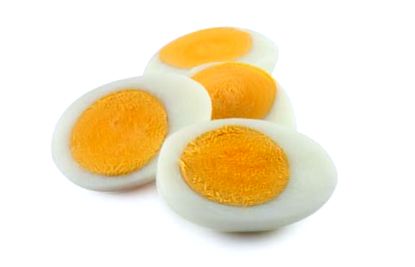 Hány kalóriája van egy sült tojásnak?
