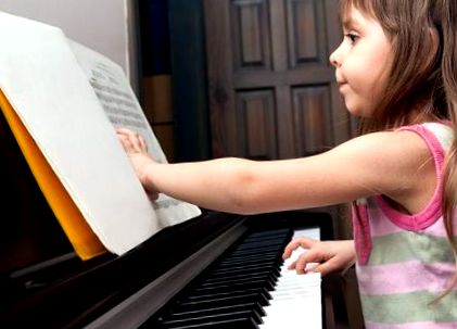 Az okok, amiért jó, ha egy gyermek hangszert tanul