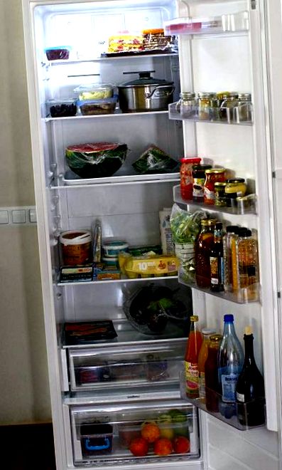 Leírás tollaslabda Zöldségek meleg étel a hűtőben átjáró, átkelés Fúj Sült