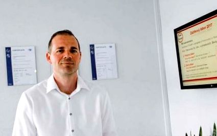 ниши забелязват