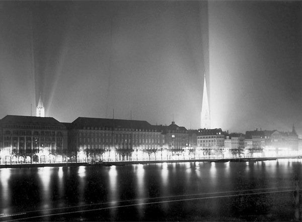 Андреас Фейнінґер (Andreas Feininger) один з кращих фотографів ХХ століття