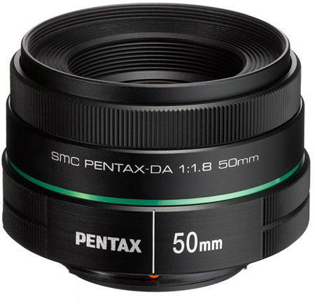 Представлений об'єктив Pentax SMC DA 50mm f-1.8