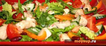Salata cu fasole și roșii