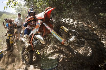 Enduro motociclete ea