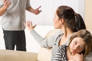 Cum de a priva de paternitate tatălui Cum de a priva de paternitate tatălui