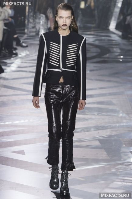 Ce este la modă în această vară de primăvară Ce este la modă în această vară de primăvară