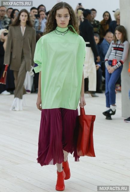 Ce este la modă în această vară de primăvară Ce este la modă în această vară de primăvară