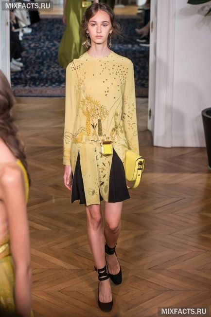 Ce este la modă în această vară de primăvară Ce este la modă în această vară de primăvară