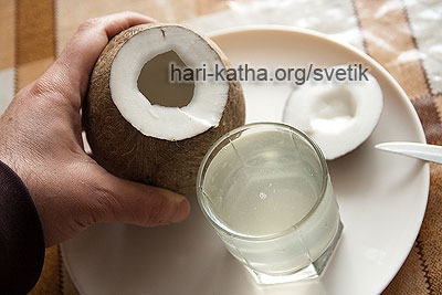Cum se curata o nuca de cocos