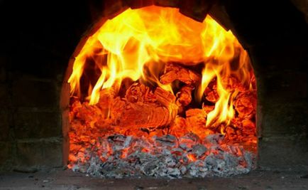 De ce cărbunele este mai bun lemn de foc