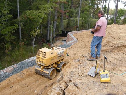 Construirea unui zid de sprijin