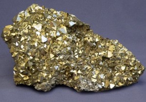 Ce este formatoare de roci minerale