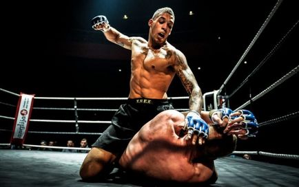 Regulile de MMA de luptă sau luptă fără reguli - acest lucru nu este MMA, mmain