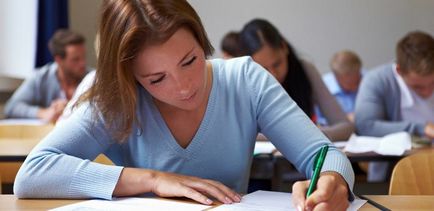 Un teren puternic un succes care trece examenul pentru a citi