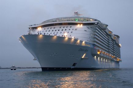 Navă mai mult Titanic Navă mai mult Titanic
