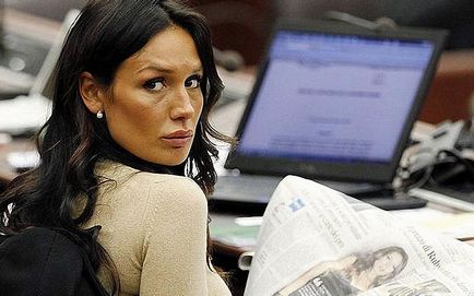 Ce e în neregulă cu Berlusconi Ce e în neregulă cu Berlusconi
