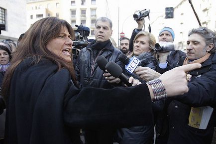 Ce e în neregulă cu Berlusconi Ce e în neregulă cu Berlusconi