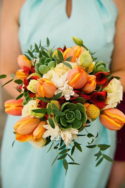 Buchet cu lalele Buchet cu lalele