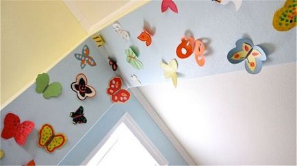 Fluturi pe perete, cu mâinile și șabloane sale pentru a tăia modelul, idei de design de perete
