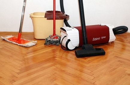 Spălarea laminat, că nu a existat nici o urmă de divorțuri și cum să se spele, instrumente, sfaturi (divorț) Spălarea laminat, că nu a existat nici o urmă de divorțuri și cum să se spele, unelte, sfaturi