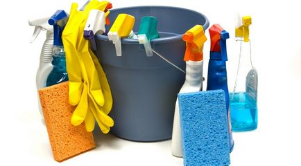Linoleum spală ca o actualizare în casă, având grijă de podele și cel mai bun teren, curățarea și