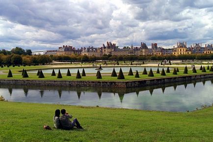 Palatul Fontainebleau din Franța, Franța moya