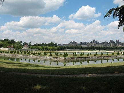 Palatul Fontainebleau din Franța, Franța moya